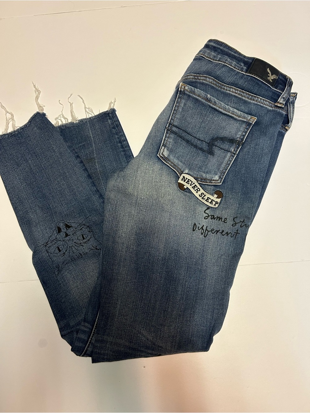 American Eagle Embroidered Hot Rod Distressed Blue Jegging Jeans